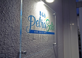 PETRA SOLIS B&B